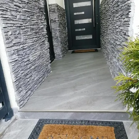 Slap Apartment