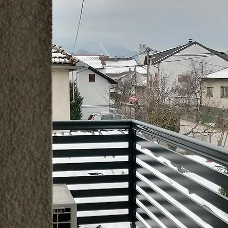 Apartment Slap